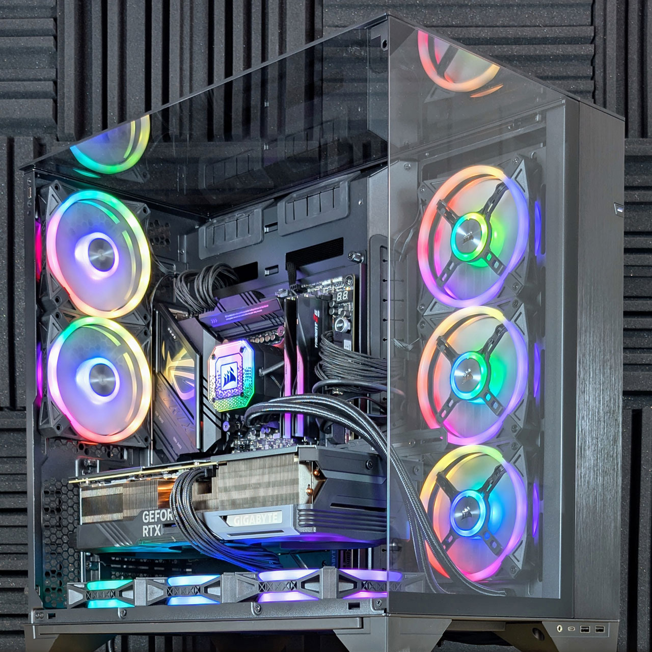 lian li o11 vision custom prebuilt full tower atx desktop gaming pc closeup