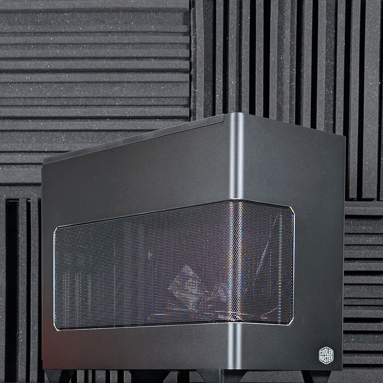 Cooler Master NR200P V3 Custom Prebuilt SFF Mini ITX Gaming PC closeup